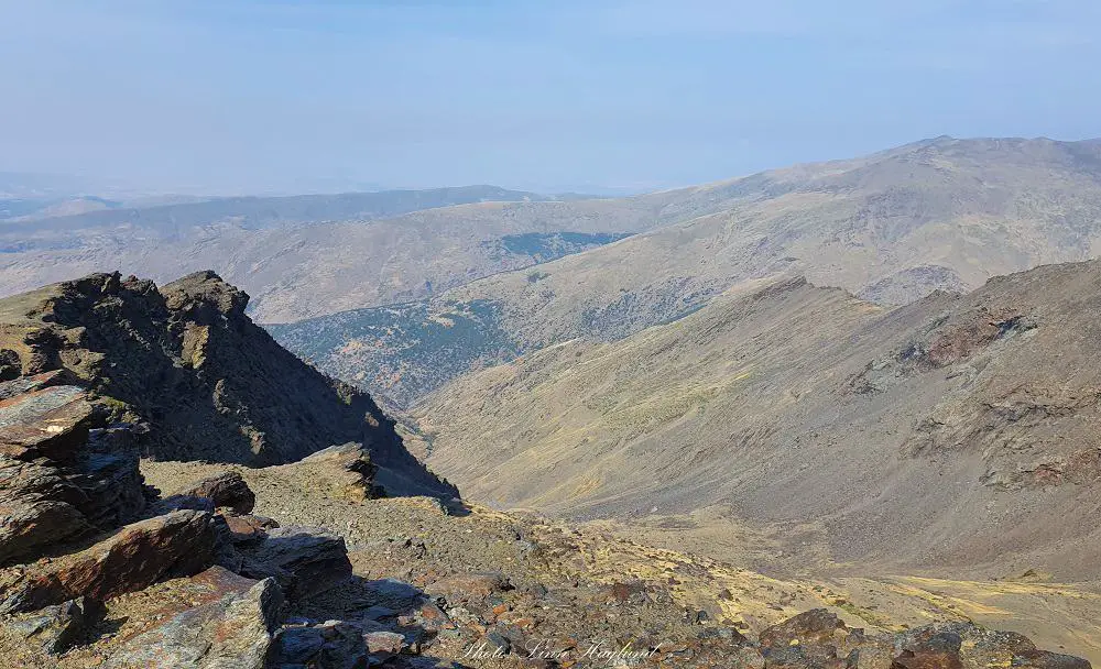 Views along the trail from Hoya de la Mora to Pico de Veleta