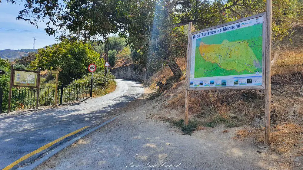 Monachil sign to Los Cahorros trail