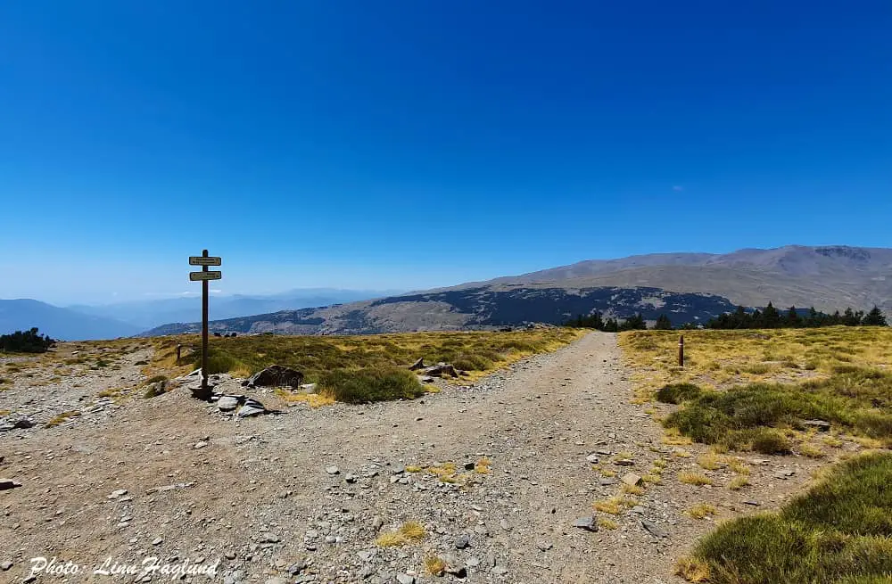 Continue straight in the first junction towards Poqueira