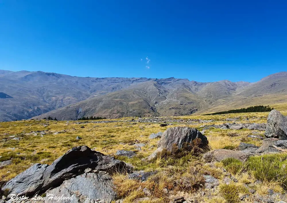 There are endless hikes in Sierra Nevada