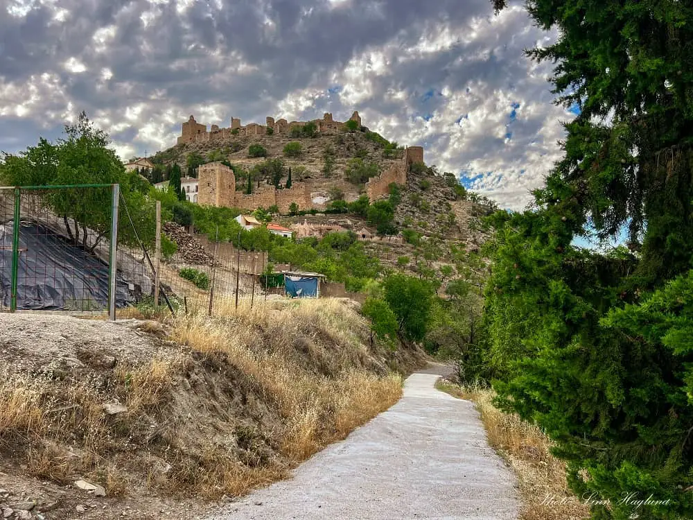 Castle of Moclin Ruta del Gollizno